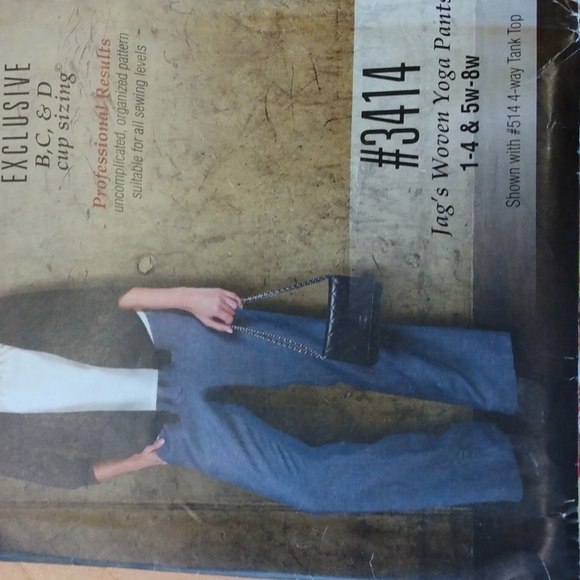 Silhouette Patterns Woven Yoga Pants. - Picture 5 of 13